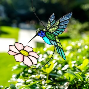 Glass Hummingbird Sunlight Catcher, Vivid Bird Window Decoration, Nature Lover's Gift, Birthday Gift, Hummingbird Gifts,Mother's Day gift